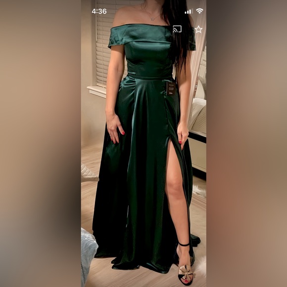 Lulus Greatest Hits Forest Green Satin Off-the-Shoulder Maxi Dress ,Size :S - Picture 6 of 6